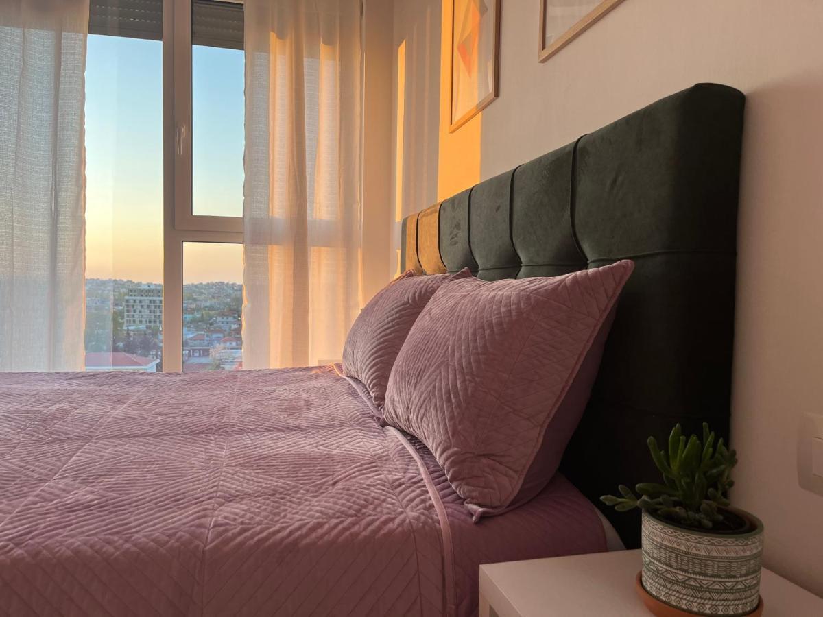 Comfy Nest Apartment- Free Parking Tirana Bagian luar foto