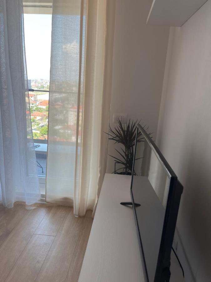 Comfy Nest Apartment- Free Parking Tirana Bagian luar foto