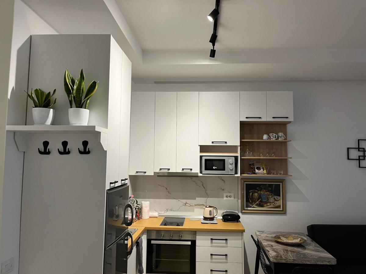 Comfy Nest Apartment- Free Parking Tirana Bagian luar foto